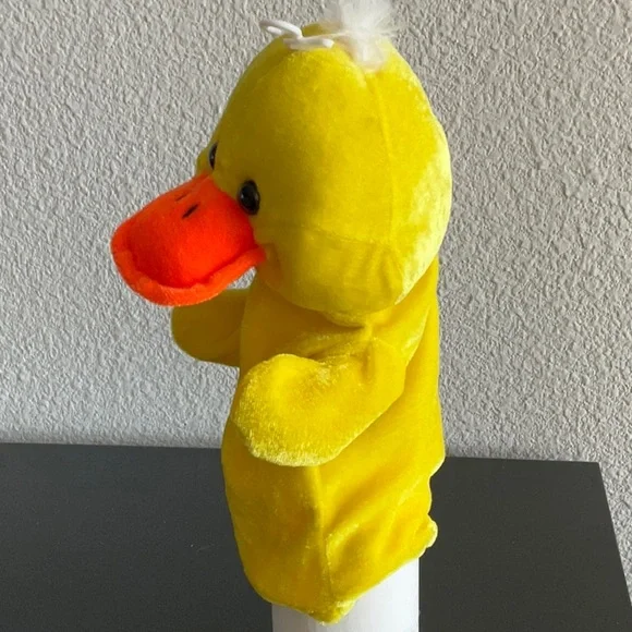 🫶🏼New Duck Animal Hand Puppet. Perfect for Boy or Girl - Picture 2 of 7